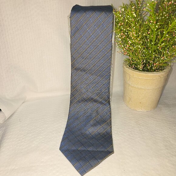 JOSEPH $ FIESS INTERNATIONAL SILK TIE BLUE WITH GOLD PLAID EUC - Picture 1 of 7
